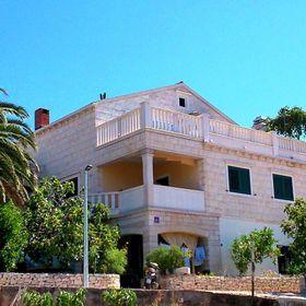 Apartmanok Parkolóhellyel Sumartin, Brac - 11387 Sumartin
