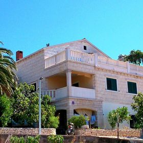 Apartmanok Parkolóhellyel Sumartin, Brac - 11387 Sumartin