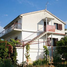 Apartmanok Parkolóhellyel Jezera, Murter - 5093 Jezera