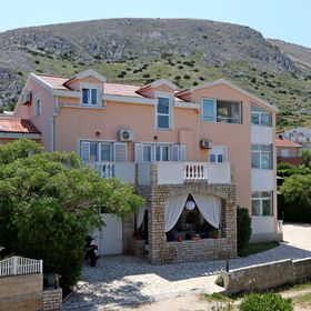 Apartmanok A Tenger Mellett Medencével Pag - 6412