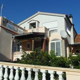 Apartmanok Parkolóhellyel Sali, Dugi Otok - 8153 Sali