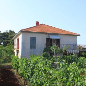 Apartmanok A Tenger Mellett Ugljan - 8264