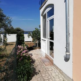 Apartmanok Parkolóhellyel Tkon, Pasman - 5827 Tkon