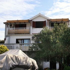 Apartmanok Parkolóhellyel Jezera, Murter - 5109 Jezera