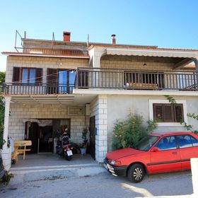 Apartmanok Parkolóhellyel Brna, Korcula - 9188 Brna