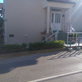 Apartmanok Parkolóhellyel Banjol, Rab - 4956 Banjol