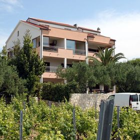 Apartmanok Családok Részére Medencével Povljana, Pag - 244 Povljana