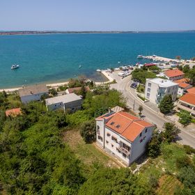 Apartmanok és Szobák A Tenger Mellett Vrsi - Mulo, Zadar - 5848 Vrsi - Mulo