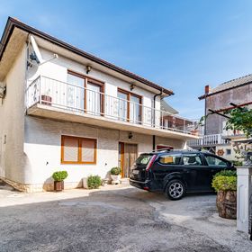 Apartmanok Parkolóhellyel Novi Vinodolski - 2417