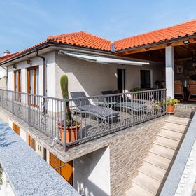 Apartmanok Parkolóhellyel Novi Vinodolski - 2417