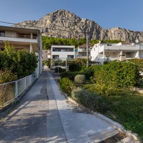 Apartmanok Parkolóhellyel Omis - 2745 Omiš