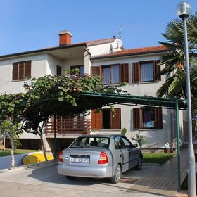 Apartmanok Parkolóhellyel Umag - 7109