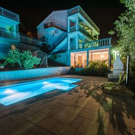 Apartmanok Medencével Dramalj, Crikvenica - 5551 Dramalj