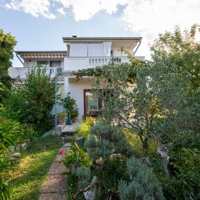 Apartmanok Parkolóhellyel Kampor, Rab - 5014 Kampor