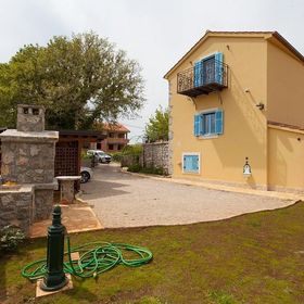 Apartmanok Parkolóhellyel Kornic, Krk - 11506 Kornić