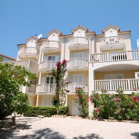 Apartmanok A Tenger Mellett Bol, Brac - 2904 Bol