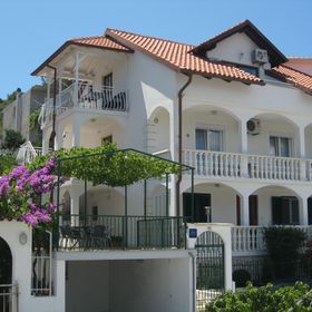 Apartmanok Parkolóhellyel Mastrinka, Ciovo - 2050 Mastrinka