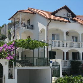 Apartmanok Parkolóhellyel Mastrinka, Ciovo - 2050 Mastrinka