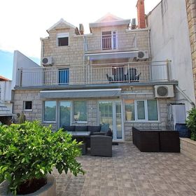 Apartmanok Internet Hozzáféréssel Supetar, Brac - 5665 Supetar