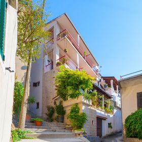 Apartmanok és Szobák Internet Hozzáféréssel Makarska - 11063