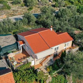 Apartmanok Parkolóhellyel Brbinj, Dugi Otok - 8160 Brbinj