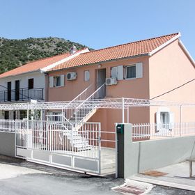 Apartmanok A Tenger Mellett Marina, Trogir - 6116 Marina