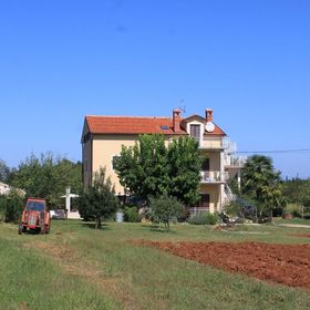 Apartmanok Parkolóhellyel Basanija, Umag - 7149 Bašanija