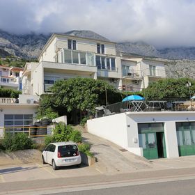 Apartmanok és Szobák Parkolóhellyel Tucepi, Makarska - 5263 Tučepi