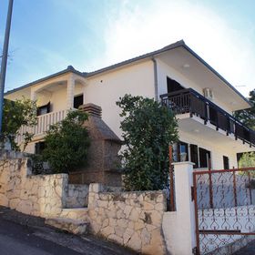 Apartmanok A Tenger Mellett Okrug Gornji, Ciovo - 8663 Okrug Gornji