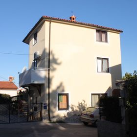 Apartmanok Parkolóhellyel Pomer, Medulin - 7374 Pomer