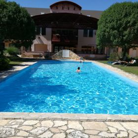 Medencés Apartman Balatonlelle