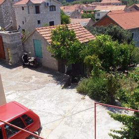 Apartmanok Parkolóhellyel Vrisnik, Hvar - 4051 Vrisnik