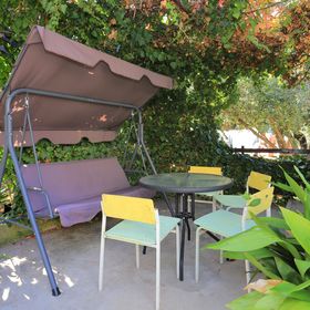 Apartmanok Parkolóhellyel Slatine, Ciovo - 2566 Slatine