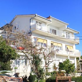 Apartmanok Parkolóhellyel Sumpetar, Omis - 9436 Sumpetar