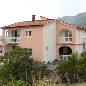 Apartmanok Parkolóhellyel Gradac, Makarska - 6820 Gradac