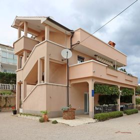 Apartmanok Parkolóhellyel Kornic, Krk - 415 Kornić