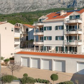 Apartmanok A Tenger Mellett Tucepi, Makarska - 3193 Tučepi
