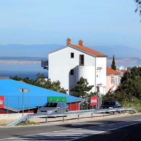 Apartmanok Parkolóhellyel Selce, Crikvenica - 5477 Selce