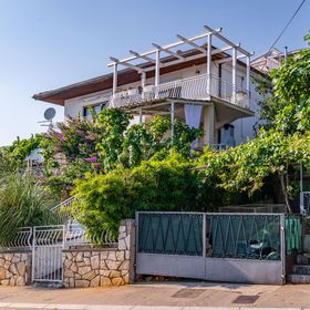 Apartmanok Családok Részére Medencével Novi Vinodolski - 2419