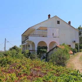 Apartmanok és Szobák A Tenger Mellett Arbanija, Ciovo - 1125 Arbanija