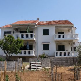 Apartmanok A Tenger Mellett Povljana, Pag - 6502 Povljana