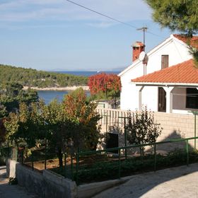 Apartmanok A Tenger Mellett Splitska, Brac - 2923 Splitska