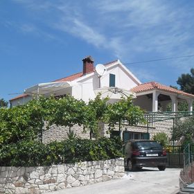 Apartmanok A Tenger Mellett Splitska, Brac - 2923 Splitska