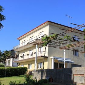 Apartmanok Parkolóhellyel Lovran, Opátia - Opatija - 7705 Lovran