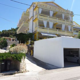 Apartmanok Parkolóhellyel Banjol, Rab - 5041 Banjol