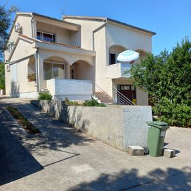 Apartmanok A Tenger Mellett Tkon, Pasman - 5840 Tkon