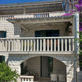 Apartmanok A Tenger Mellett Bol, Brac - 13121 Bol