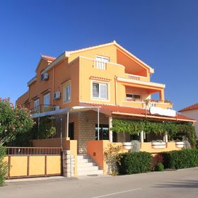 Apartmanok A Tenger Mellett Kukljica, Ugljan - 8478 Kukljica