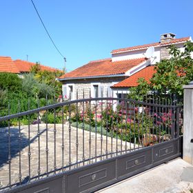 Apartmanok A Tenger Mellett Splitska, Brac - 11300 Splitska