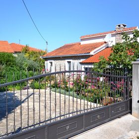 Apartmanok A Tenger Mellett Splitska, Brac - 11300 Splitska